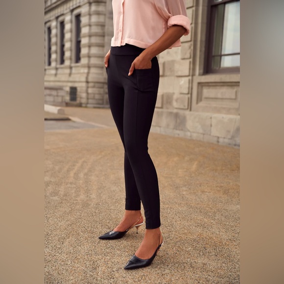 NWT! Margaret MJESSICA Biker Pant With Side PocketsBlack...